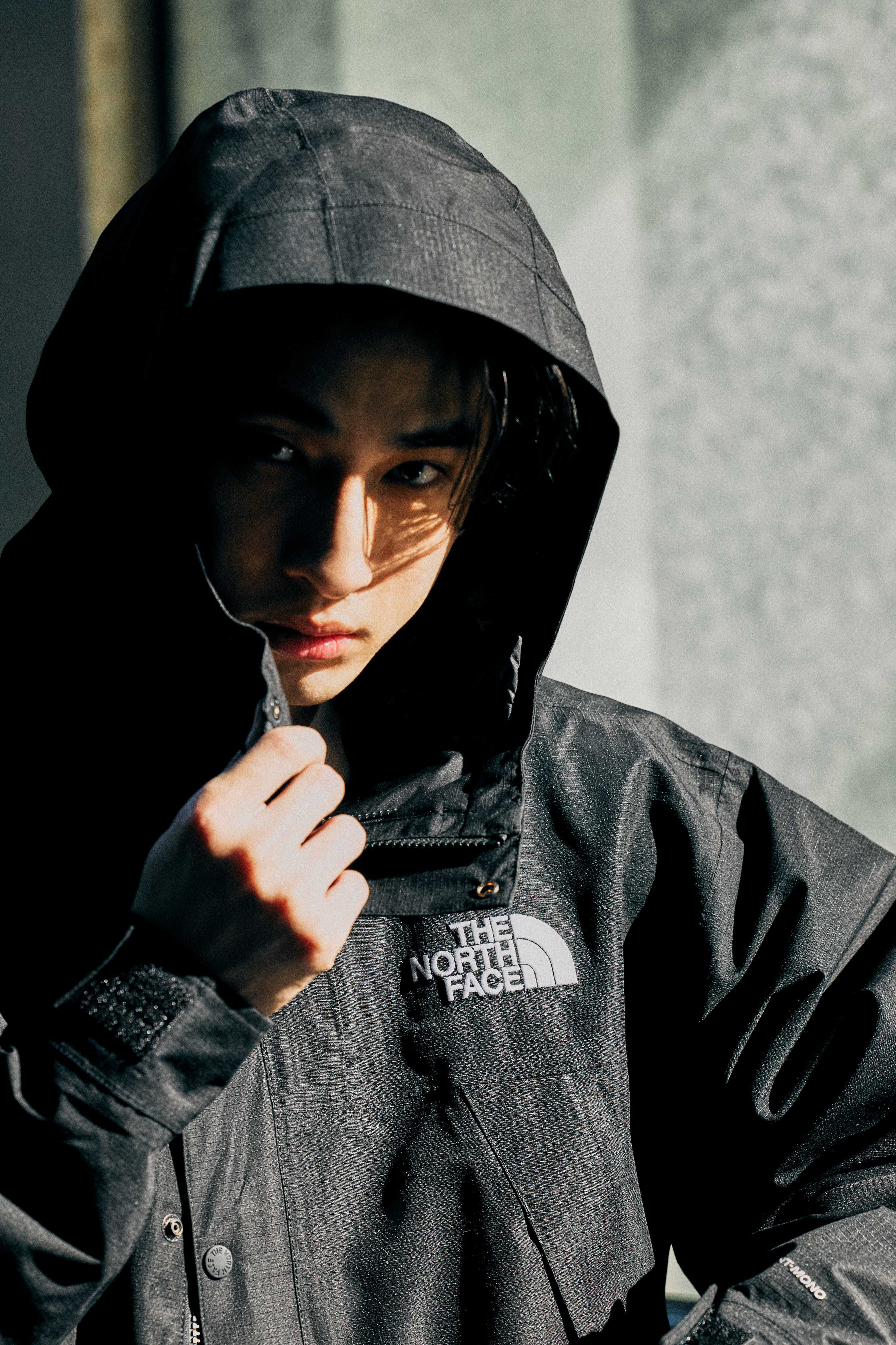 章廣辰| The North Face 40週年系列MOUNTAIN JACKET防水外套